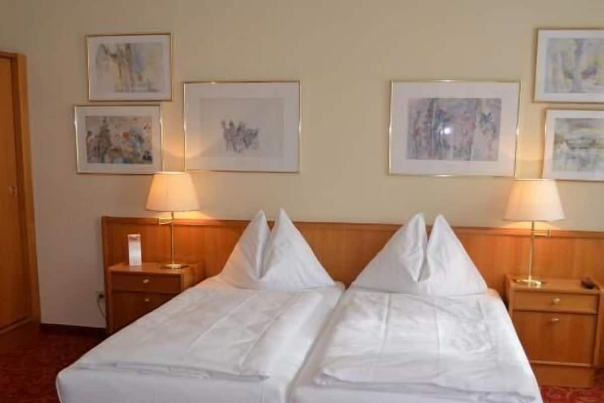 Suite | Free WiFi