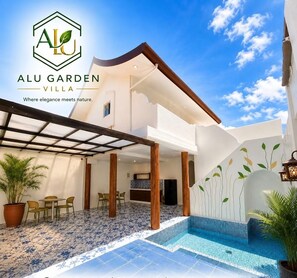 Family Villa, Lanai | Pool