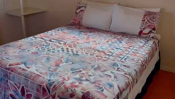 Classic Cabin, Beach View | Free WiFi