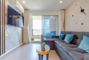Apartment, 1 Schlafzimmer, barrierefrei, eigener Pool | Wohnzimmer