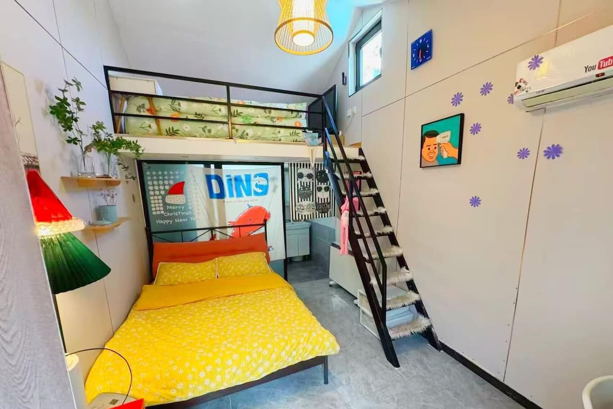 Basic Double Room, Lanai, Courtyard Area | WiFi (free)