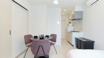Apartment (201) | Dining