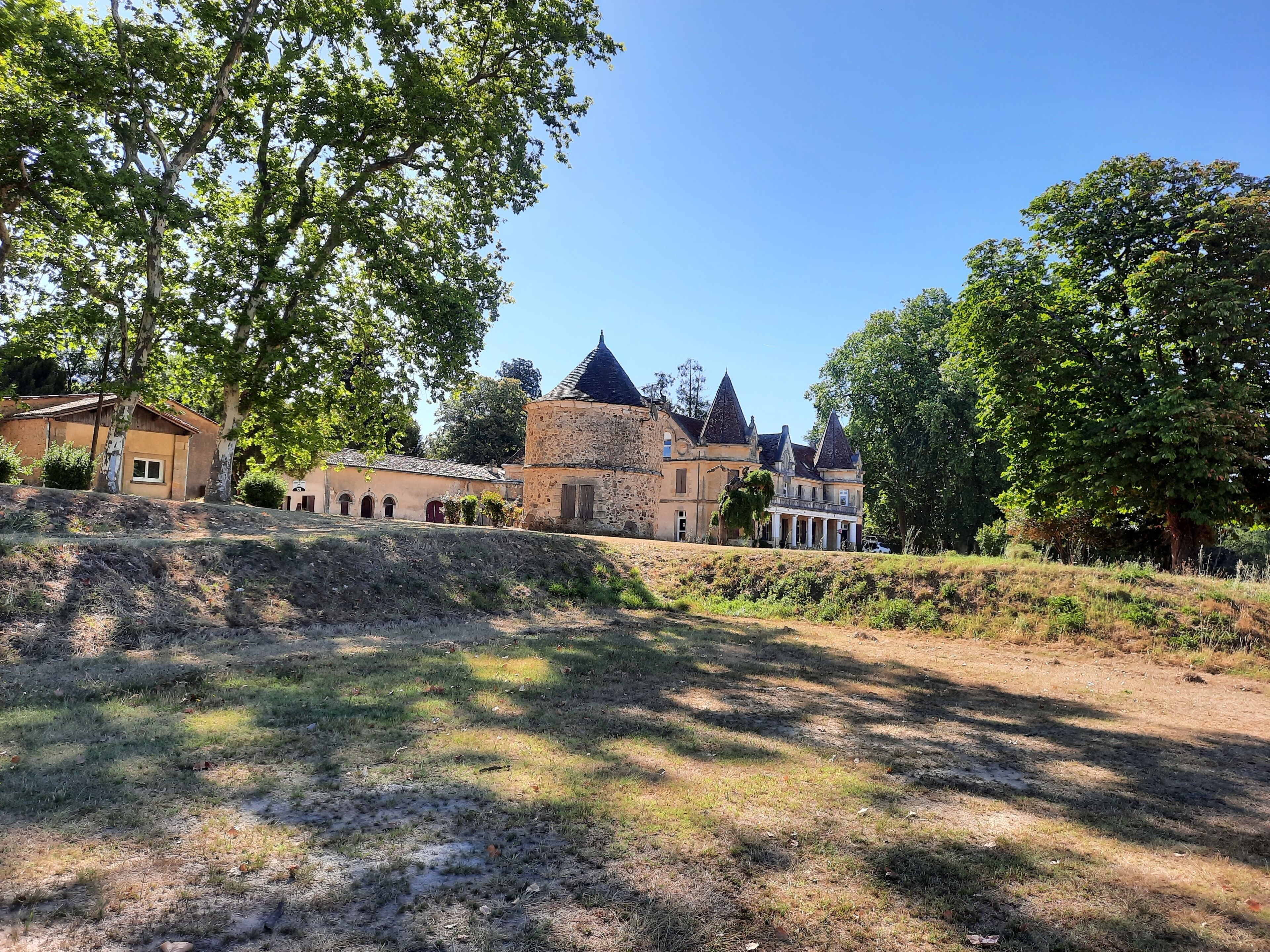 Esterni