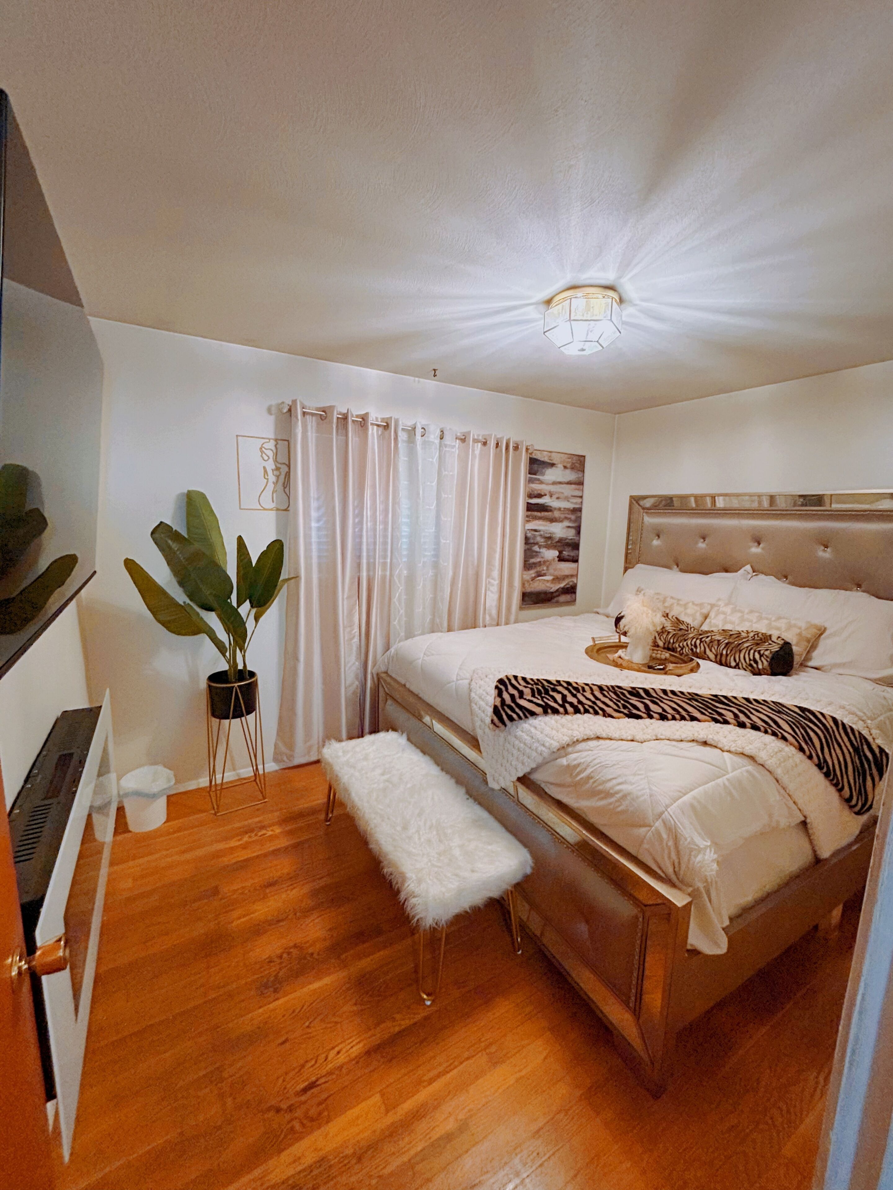 2 habitaciones, tabla de planchar con plancha, wifi y ropa de cama 