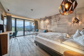 Deluxe-Suite, Bergblick | Wohnbereich