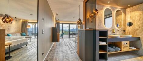 Suite de lujo, vista a la montaña | Interior