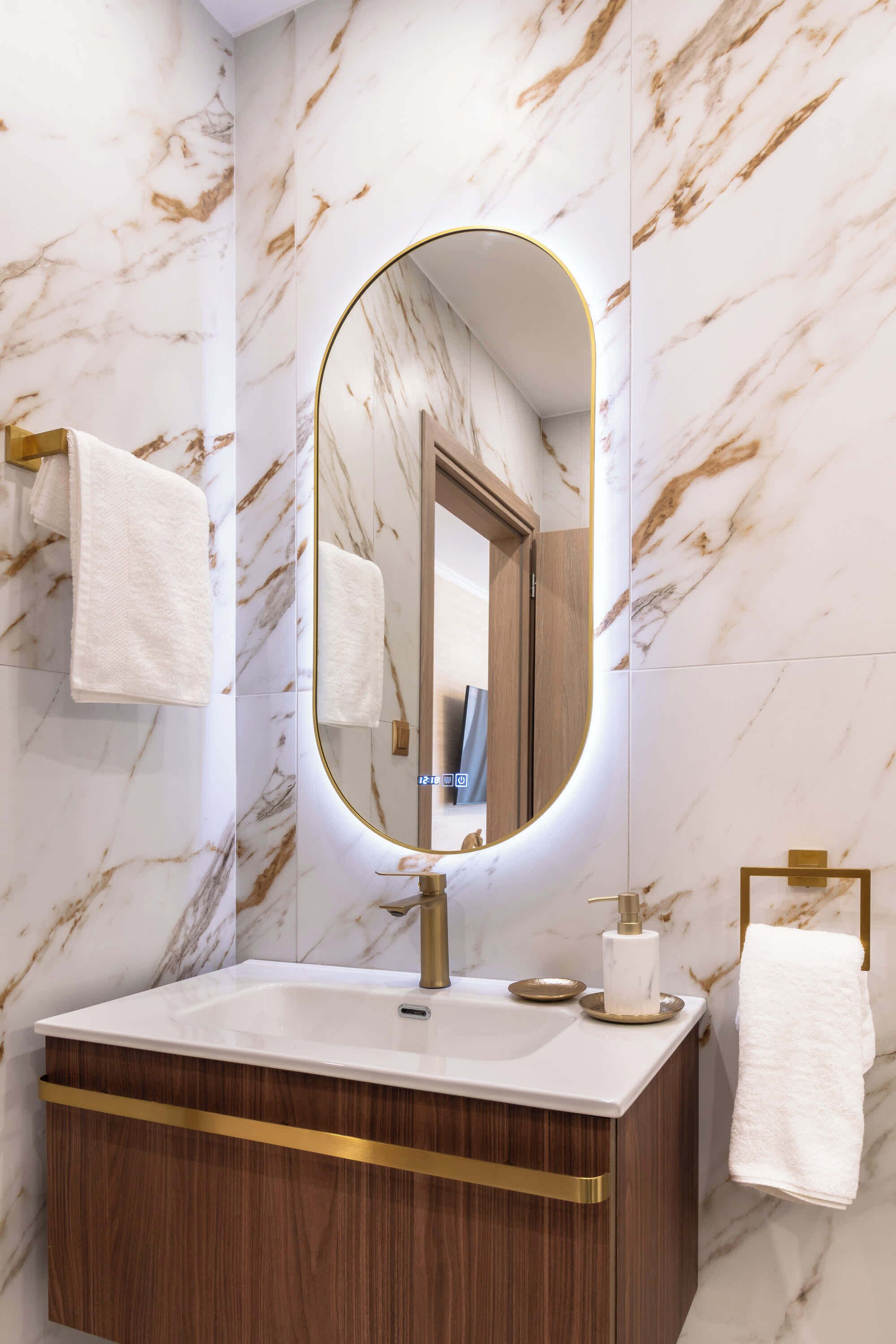 Shower, hair dryer, shampoo