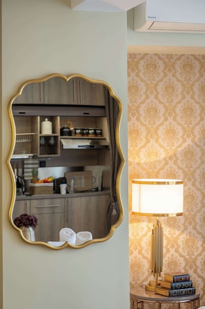 Interior - Lemair Luxury Aprtmnts, Kozani Deluxe Junior Suite (Kozani)