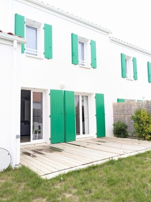 Exterior - Vrbo Property (Saint-Georges-d'Oléron)