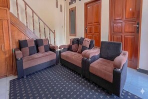 Villa, Lanai | Interior - Cozzy Villa Family B (Pangalengan)