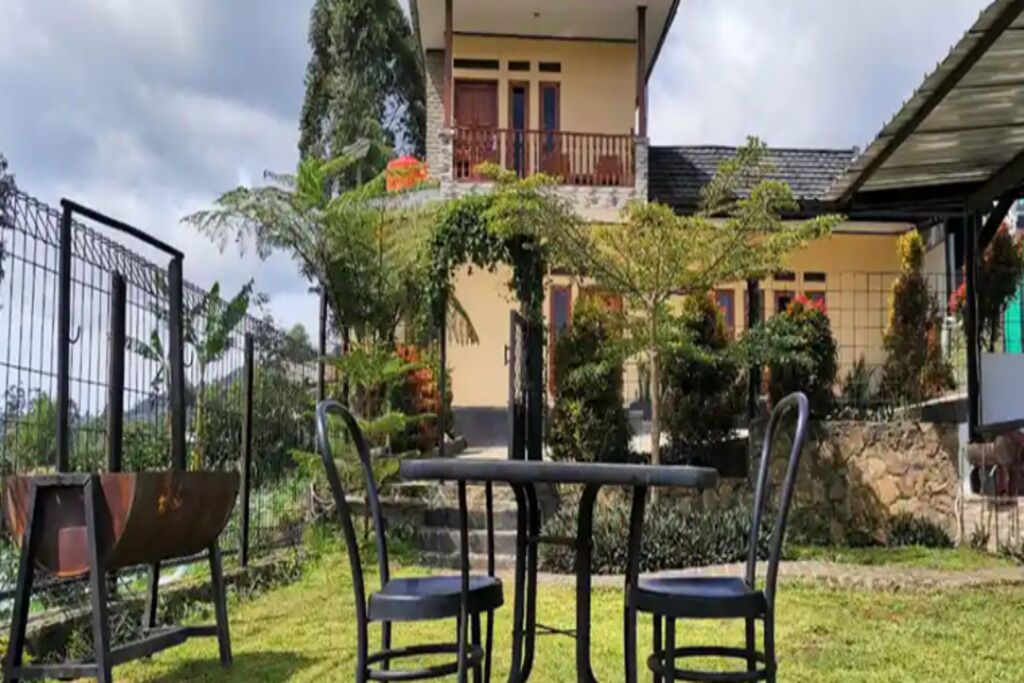 Villa, veranda | Buiten dineren