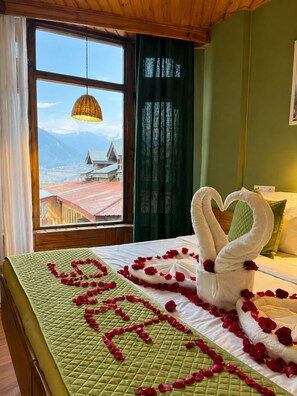 Deluxe Double Room, Mountain View | Free WiFi - HS GROUP OF HOTEL (Manali)