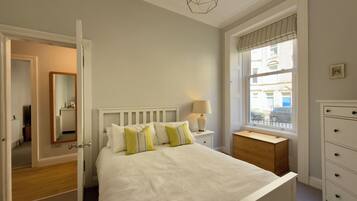 Deluxe Apartment, City View | Wi-fi percuma