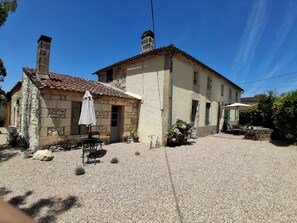 Esterni