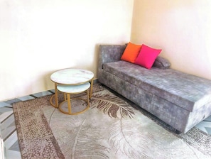 Standard Double Room | Living area