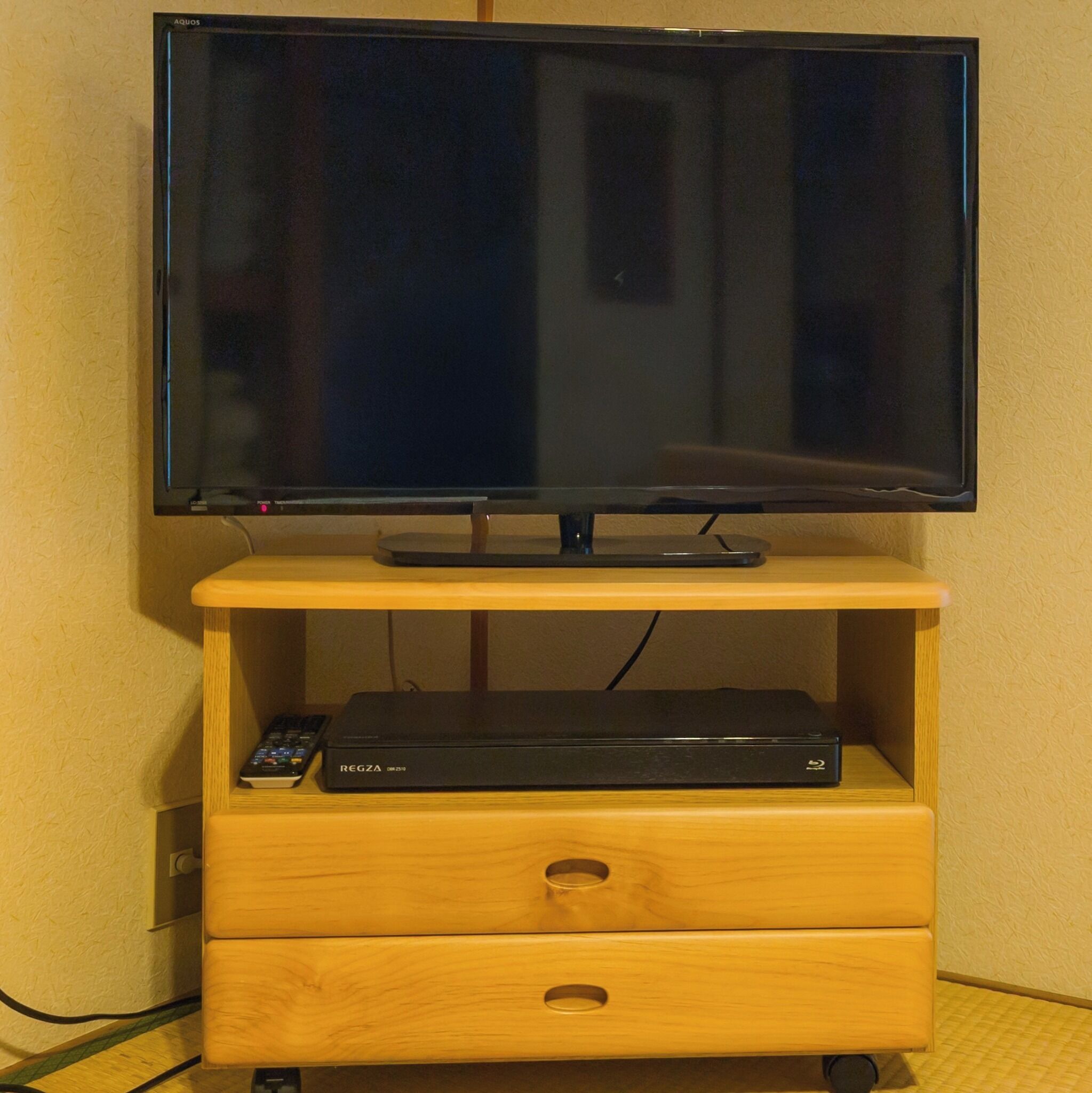 TV