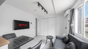 TV