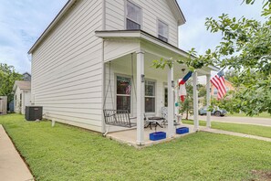 A two-story house with a covered porch, a swing, a small table, and an American flag. - < 1 Mi to Georgetown Square & SU! Extended Base (Georgetown)