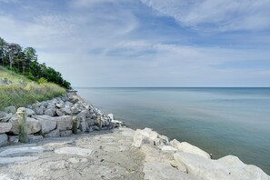 Beach - South Haven Family Lake Getaway 4 Mi to Downtown (South Haven)