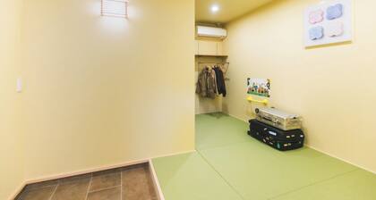 ROOM2Private Onsen Villa with Indoor Slide / Songshan City Ehime