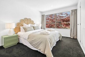 Room - Alpine Four with Views (Wānaka)