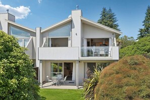 Exterior - Mountain Four-Guest with Views (Wanaka)