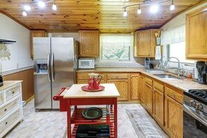 Private kitchen - Pets Welcome! Lakefront Retreat w/ Dock in Newport (Newport)