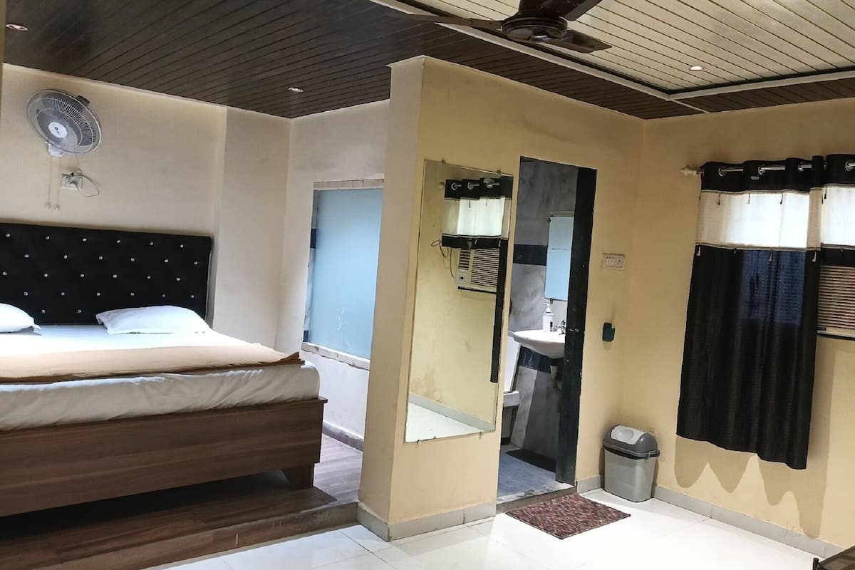 Kamar Double Ekonomi, pemandangan kota | Meja kerja, ruang kerja ramah laptop, dan Wi-Fi gratis