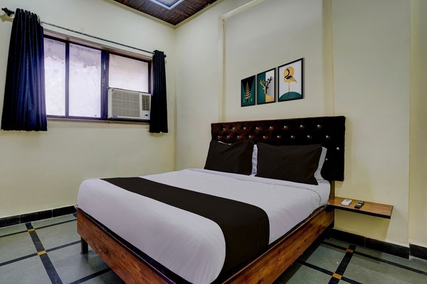 Economy Double Room, City View | Desk, laptop workspace, WiFi (free)