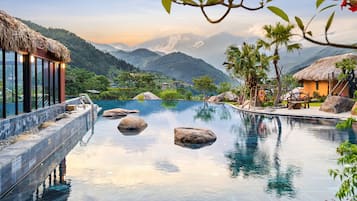 Indoor pool, outdoor pool