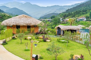Standard Twin Room, Balcony, Mountain View | Property grounds