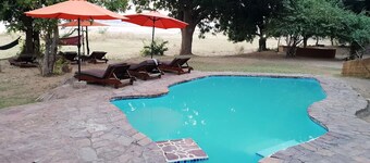 Zikomo Safari