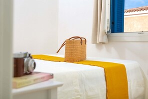Room - TORO I (Apartment for 4 Guests - 30' from Porto Cervo) (Santa Teresa Gallura)