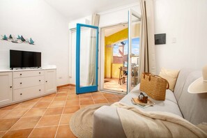 Living area - Leone Flat VI (30' from Porto Cervo) + Private Terrace (Santa Teresa Gallura)