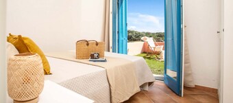 Leone IV Apartment (4 Guests + Private Garden)