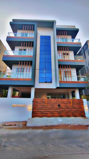 Exterior detail - LE HAPPY RESIDENCY (Chennai)