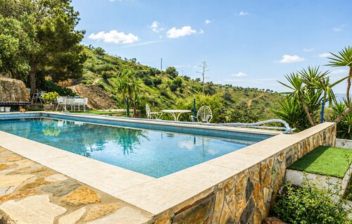 Awesome home in Pizarra with private swimming pool, can be inside or outside