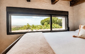 Travel cot, free WiFi - Amazing home in Tarifa with WiFi (Tarifa)