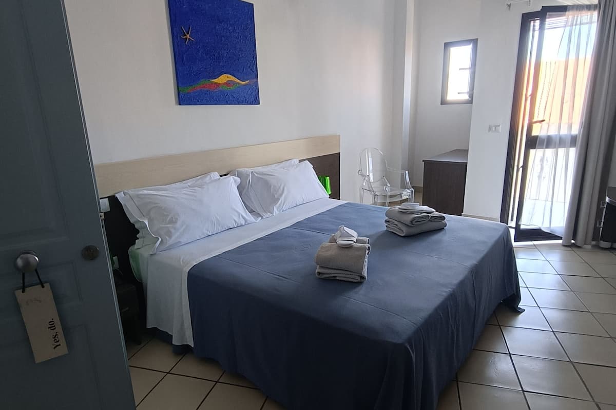 Junior Suite, Balcony, Partial Ocean View