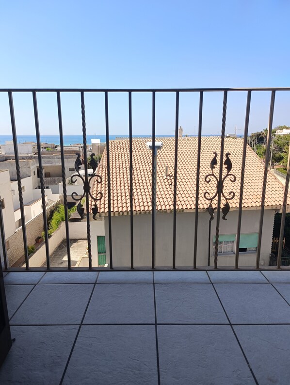 Junior Suite, Balcony, Partial Ocean View