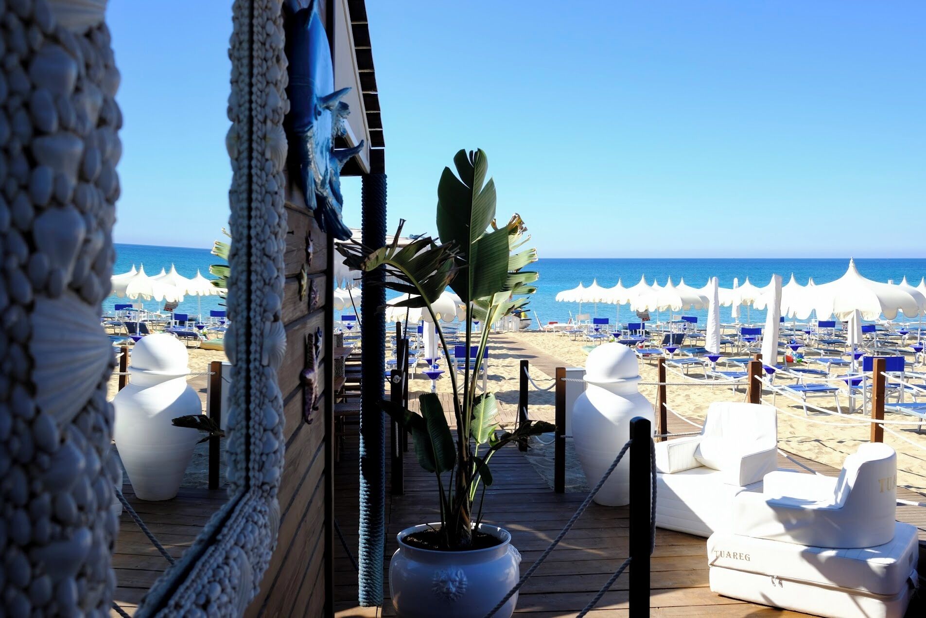 Private beach nearby, white sand, sun-loungers, beach umbrellas