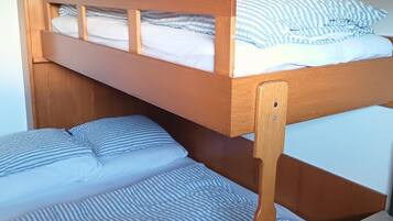 Comfort Apartment, 2 Bedrooms, Balcony, Mountain View | Free WiFi