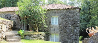 Casa Moinho da Levada: A Retreat on the Banks of the Coura River
