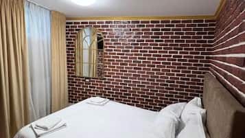 Economy-Doppelzimmer, Nichtraucher | Verdunkelungsvorhänge, schallisolierte Zimmer, kostenloses WLAN