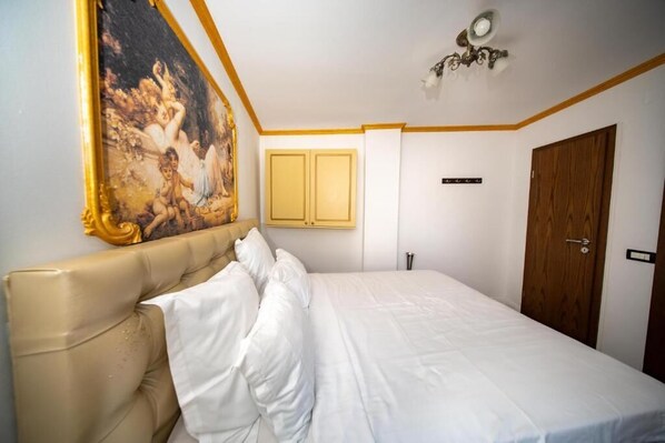 Standard-Doppelzimmer, Blick auf den Innenhof