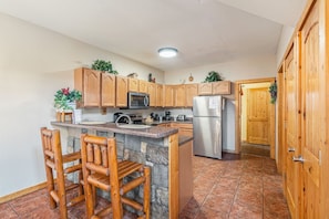 Cabin, Berbilang Katil, Mountain View (Pigeon Forge Hideaway) | Dapur peribadi
