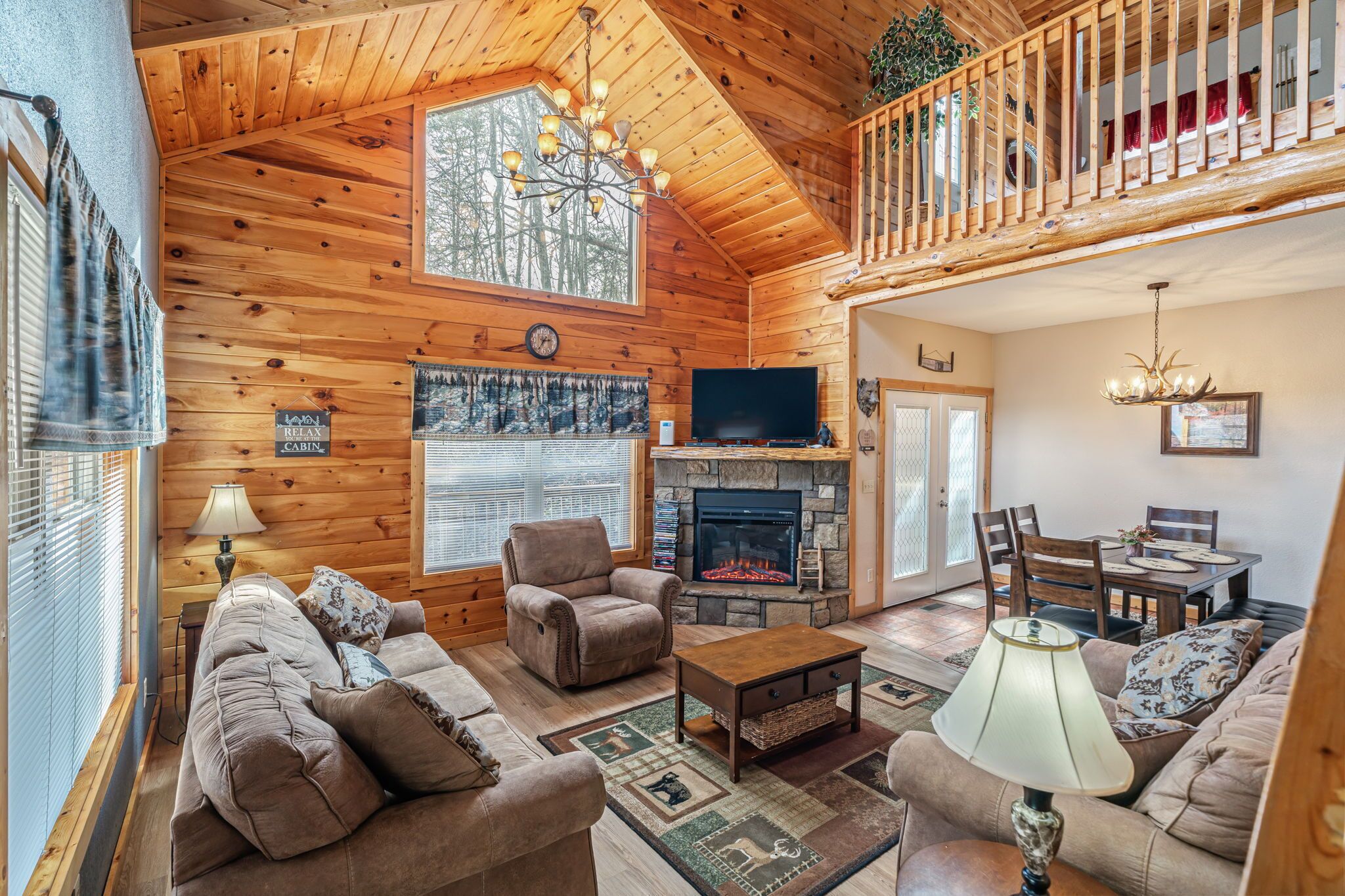 Cabin, Multiple Beds, Mountain View (Pigeon Forge Hideaway) | Living area