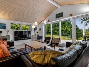 TV, fireplace - "Berenice" - 500m from the sea by Interhome (Ebeltoft)