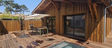 Piscine extérieure, piscine chauffée