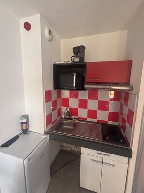 Private kitchen - Vrbo Property (Juvignac)